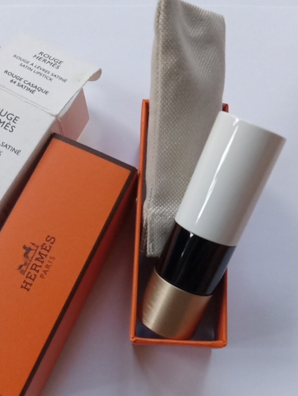 Hermès Rouge Satin Lipstick - Rouge Casaque - Picture 7 of 7